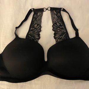 Victoria’s Secret Incredible By Victoria’s Secret Padded No Wire 38DD